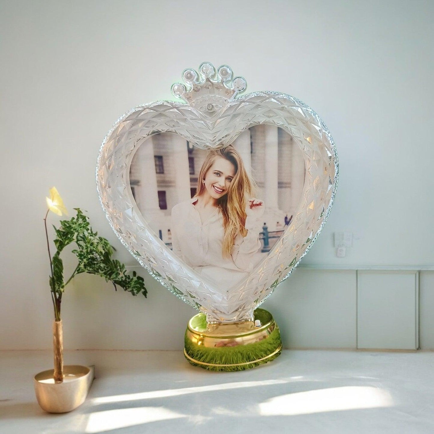 Illuminating Crystal LED Photo Frame