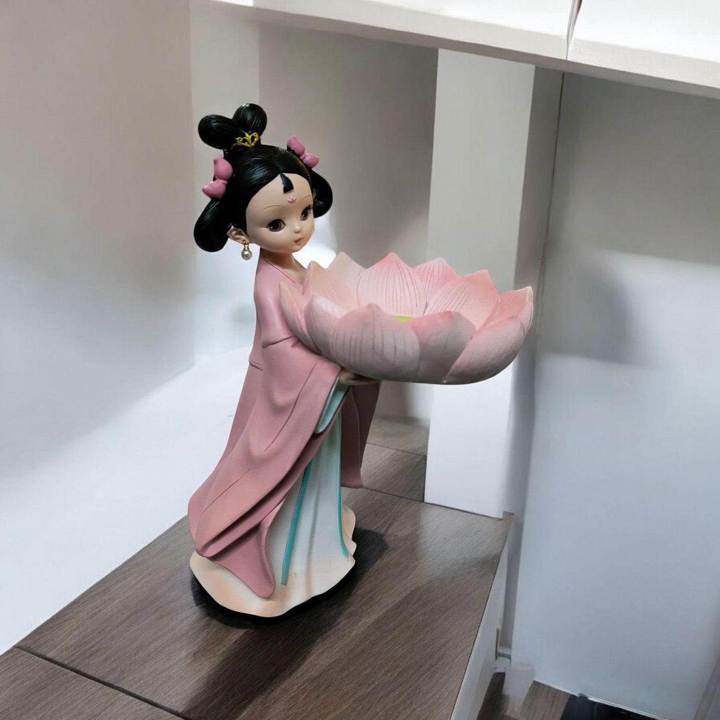 Chinese Palace Girl Figurine