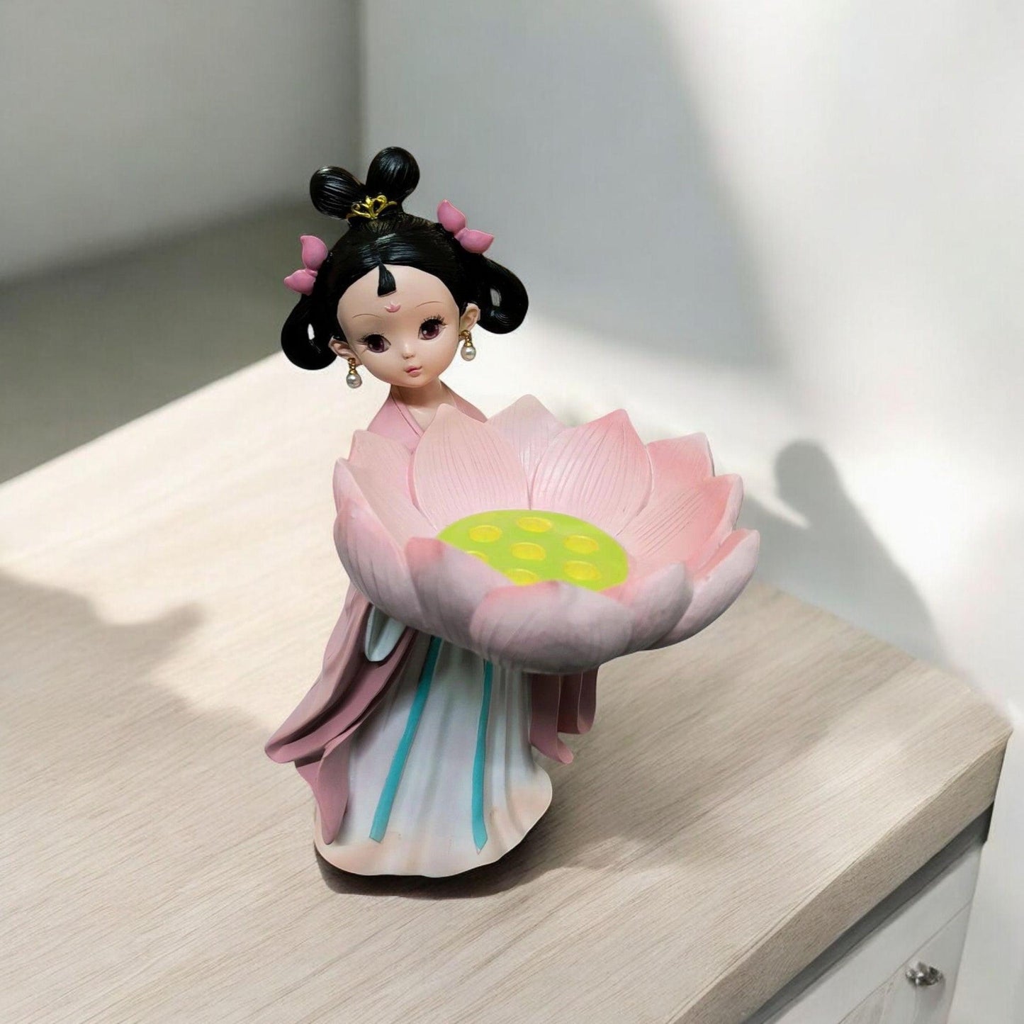 Chinese Palace Girl Figurine