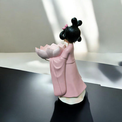 Chinese Palace Girl Figurine