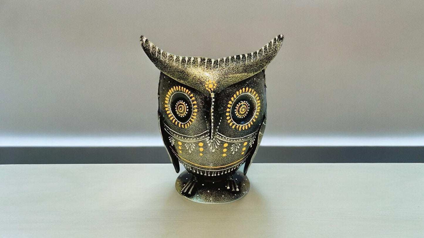 Big Eyed Owl Metallic Pen Stand