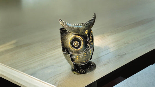 Big Eyed Owl Metallic Pen Stand