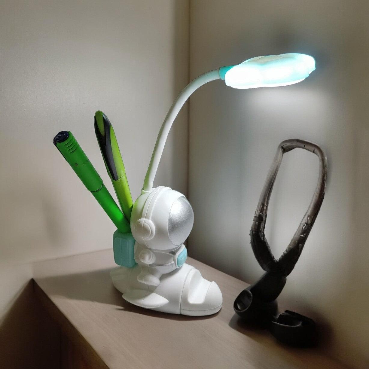 Astronaut Desk Lamp