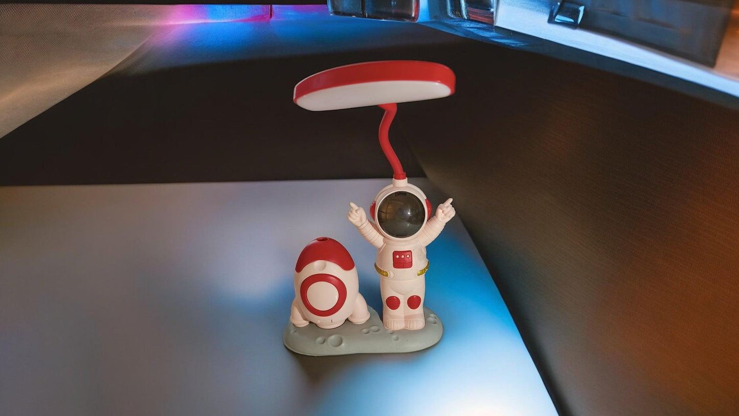 Astronaut Desk Lamp