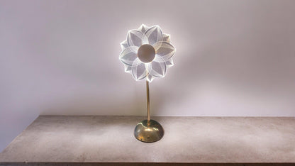 Sunflower Touch Lamp: Illuminate Your Home with Elegance and Charm