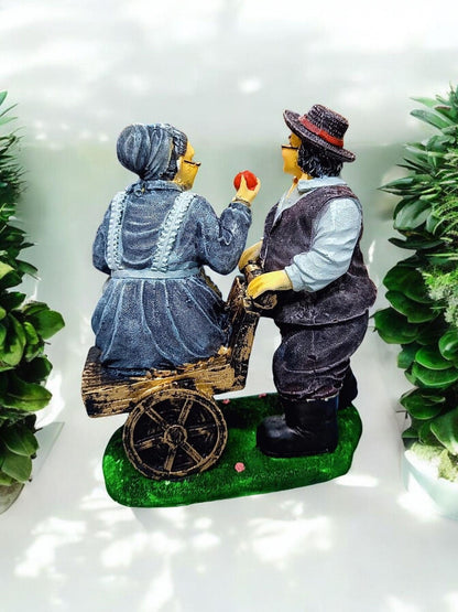 Grand Parents showpiece statue