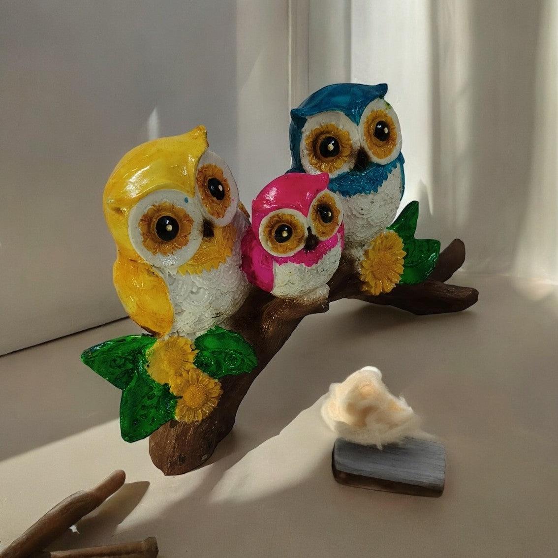 Owl Family Showpiece - A Symbol of Wisdom and Unity